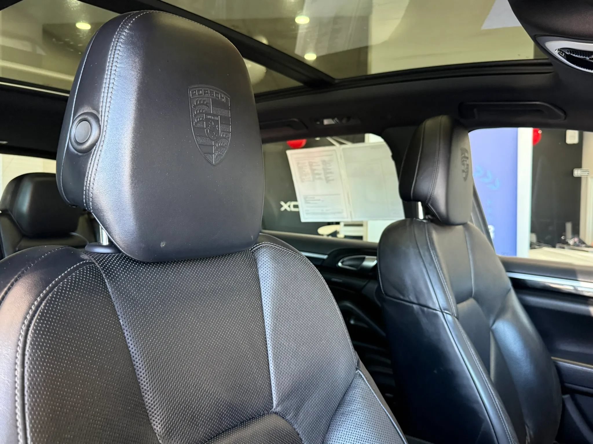 Used 2017 Porsche Cayenne Platinum Edition AWD/4WD image 61