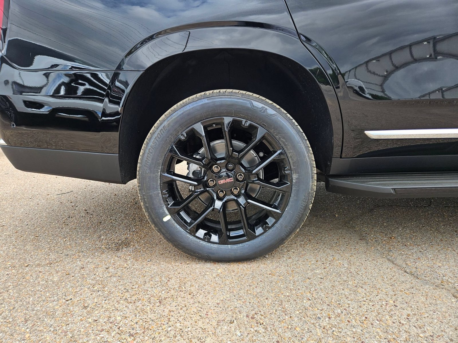 New 2026 GMC Yukon Elevation AWD/4WD image 31