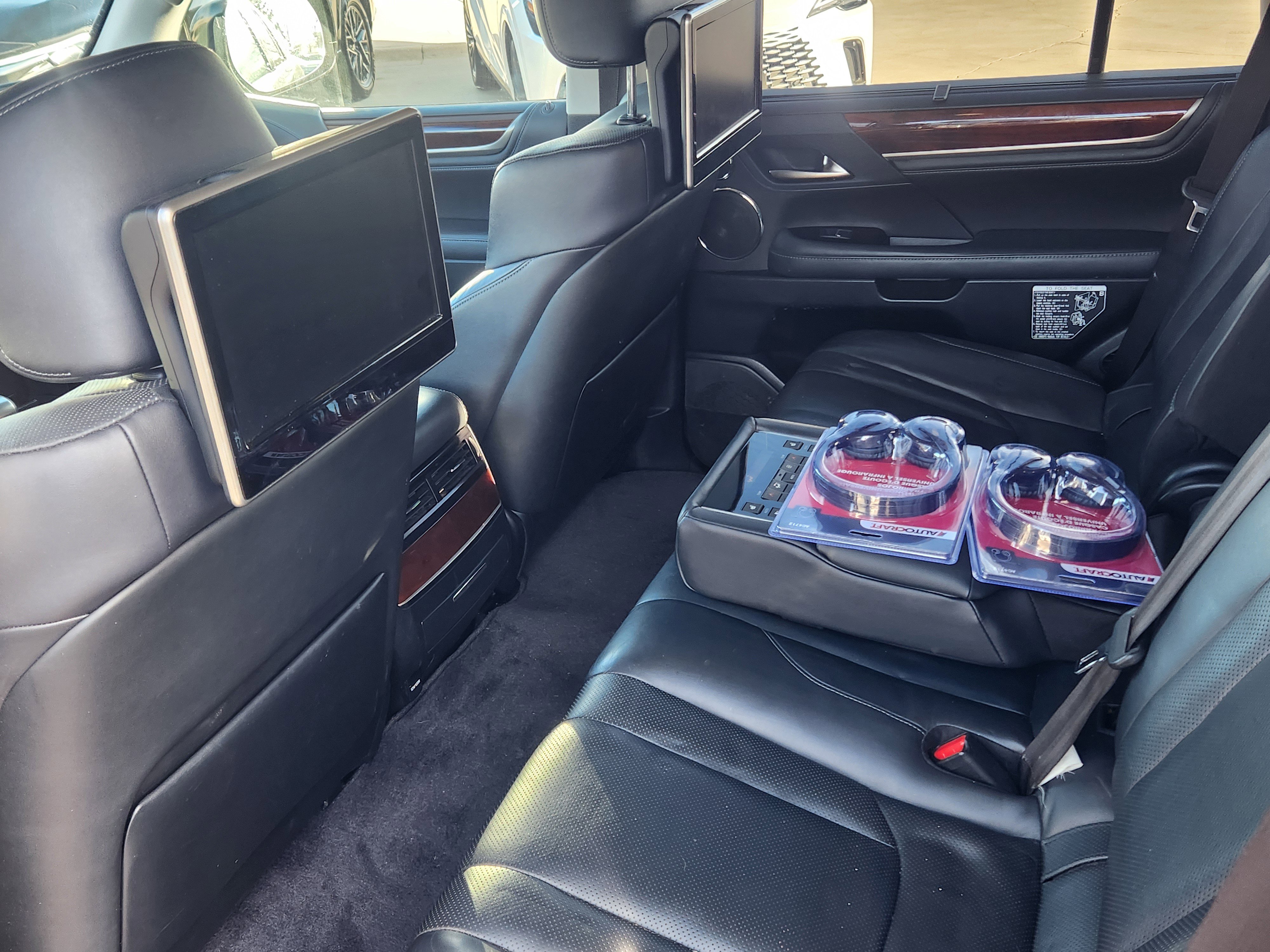 Used 2017 Lexus LX 570 4WD w/ Luxury Package image 15