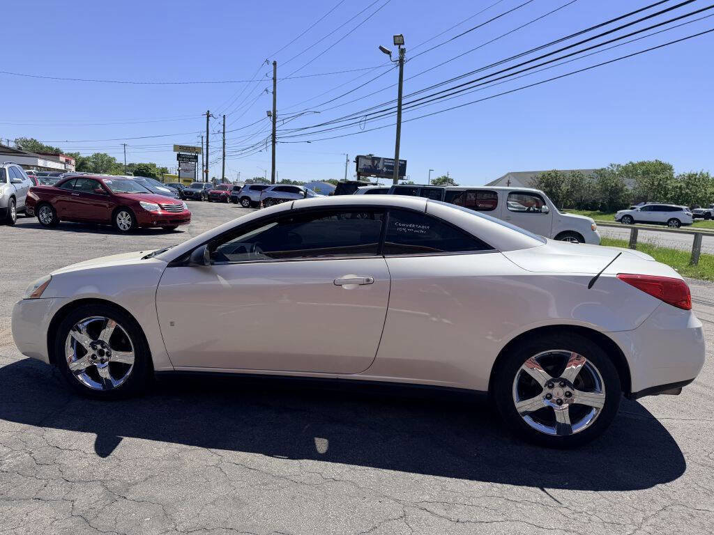 Used 2009 Pontiac G6 GT w/ Sport Package 1 FWD image 3