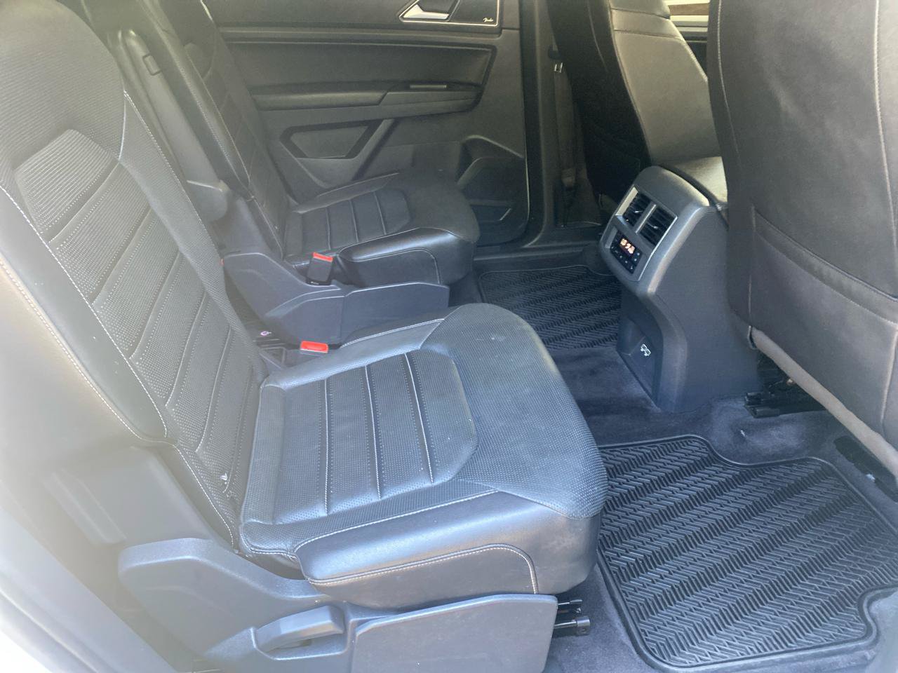 Used 2018 Volkswagen Atlas SEL Premium AWD/4WD image 8