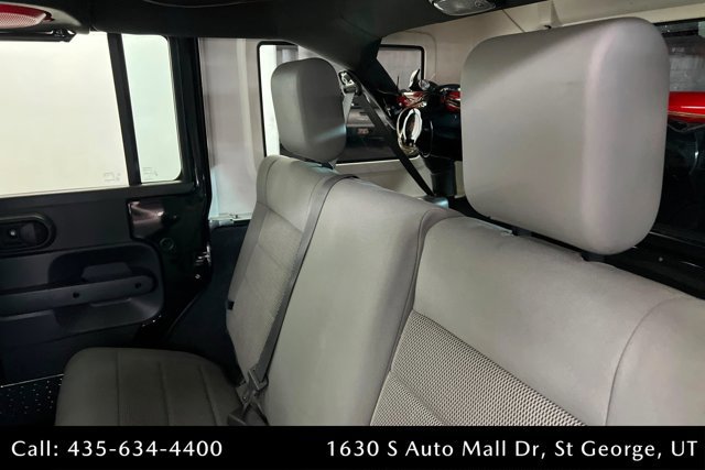 Used 2008 Jeep Wrangler Unlimited Rubicon w/ Dual Top Group AWD/4WD image 20