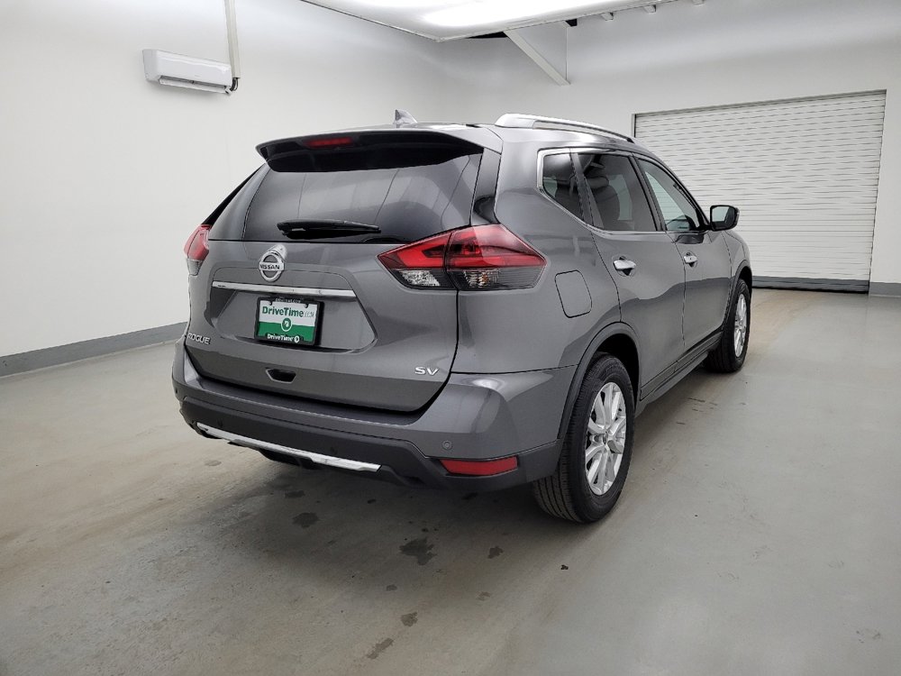Used 2020 Nissan Rogue SV image 9