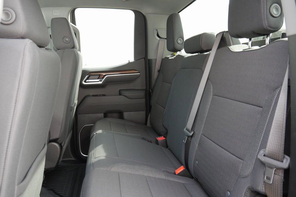 New 2026 Chevrolet Silverado 1500 LT image 26