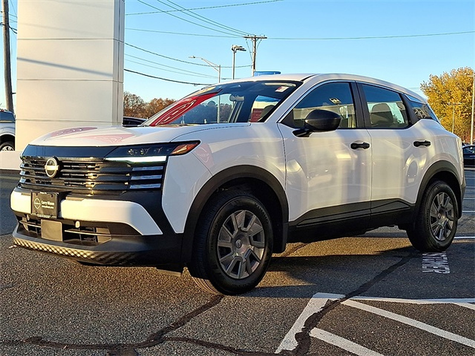 Certified 2025 Nissan Kicks S image 3