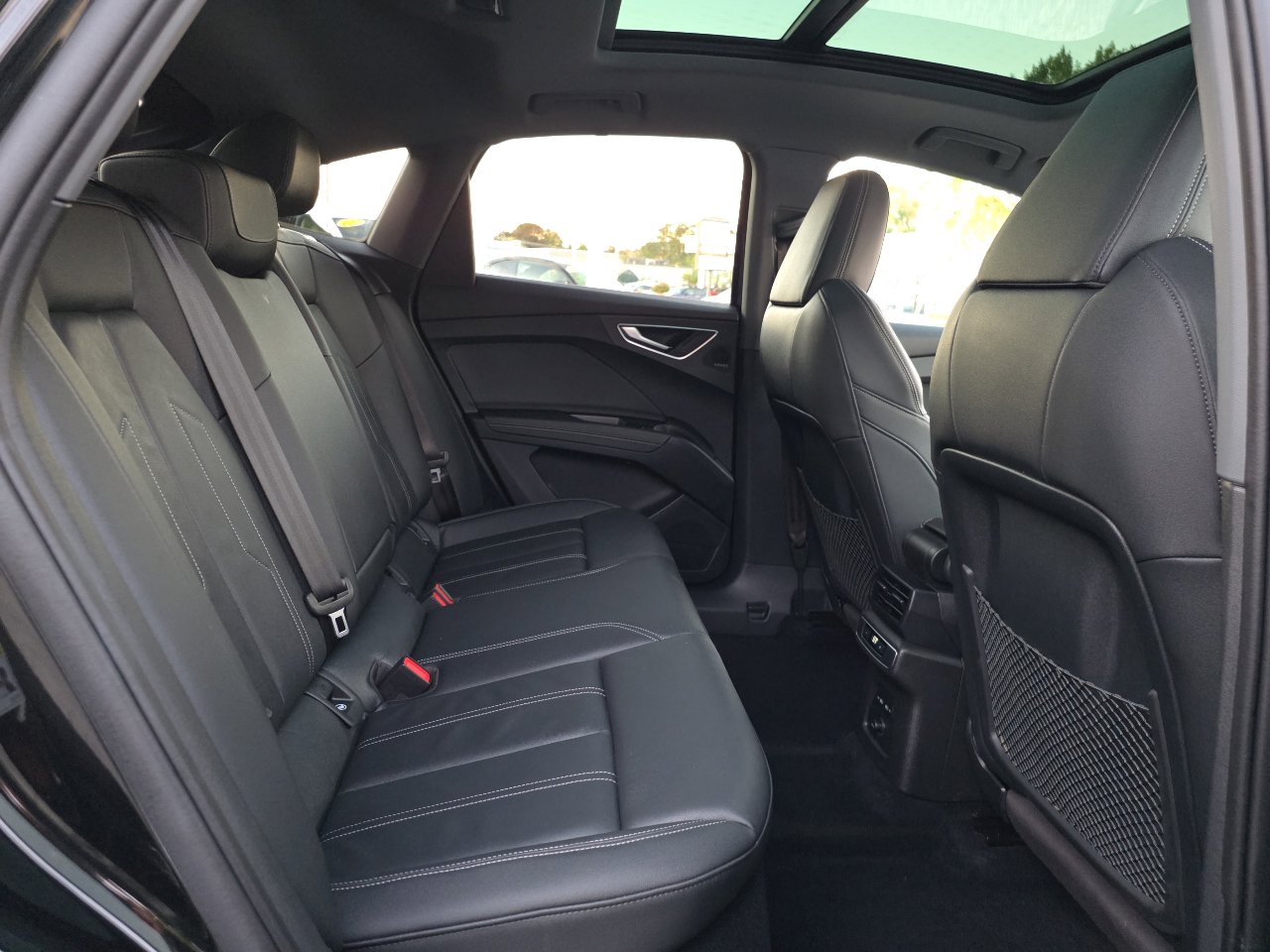 Used 2023 Audi Q4 e-tron Prestige w/ Black Optic Package image 39