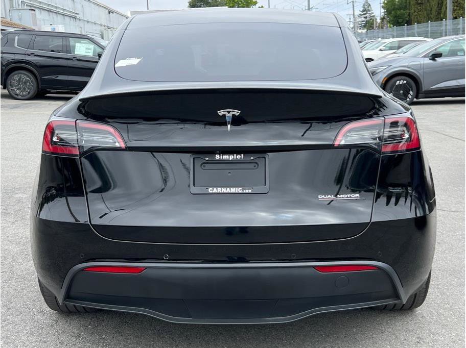 Used 2022 Tesla Model Y Performance AWD/4WD image 4