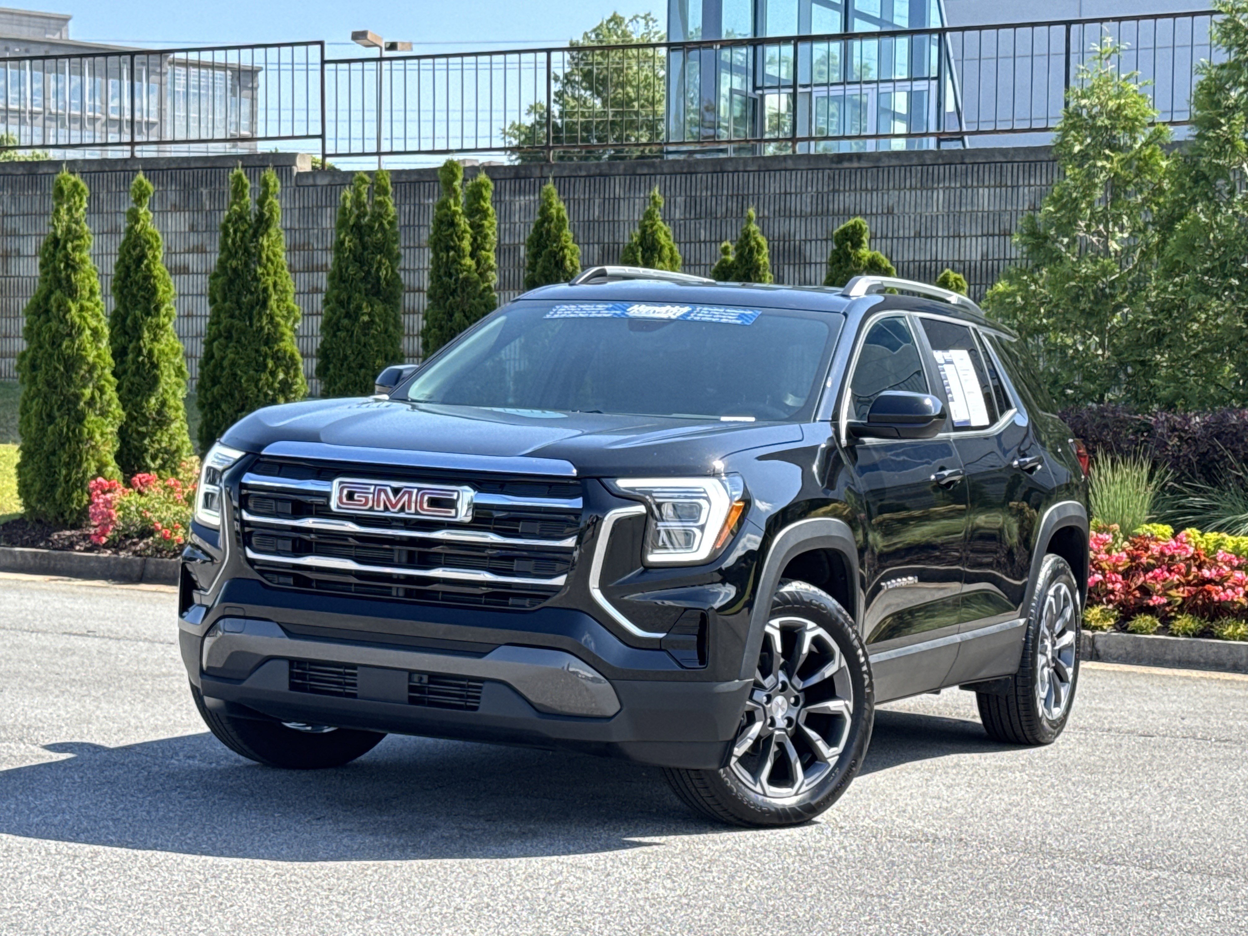 Used 2026 GMC Terrain Elevation w/ Elevation Premium Package FWD image 5