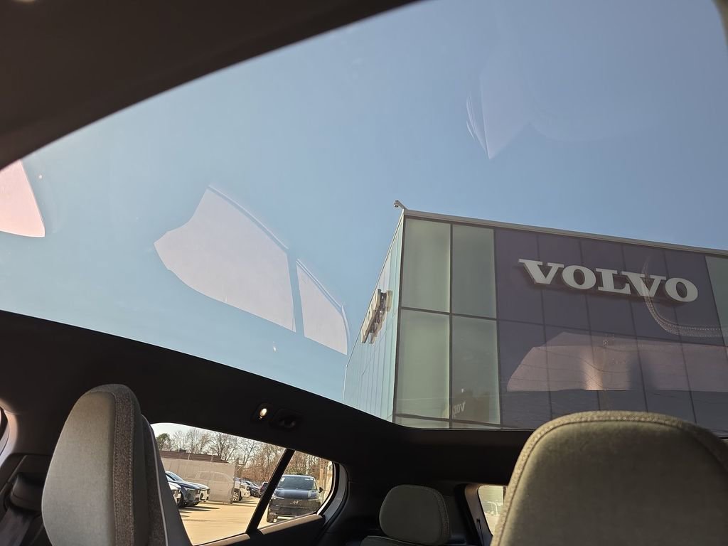 New 2026 Volvo EX30 Ultra w/ Protection Package Premier image 39