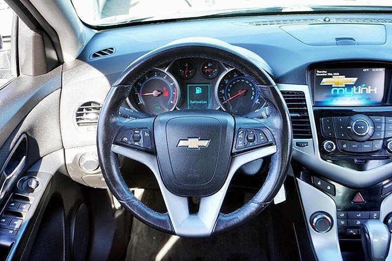 Used 2014 Chevrolet Cruze LT image 20