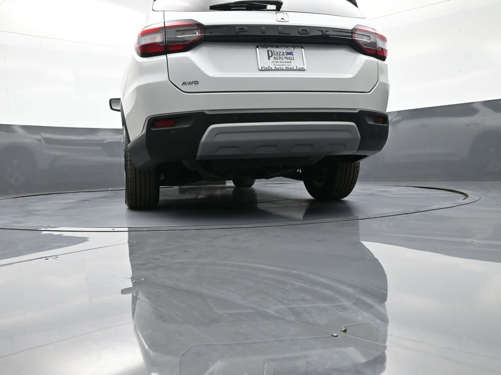 Used 2023 Honda Pilot EX-L image 32