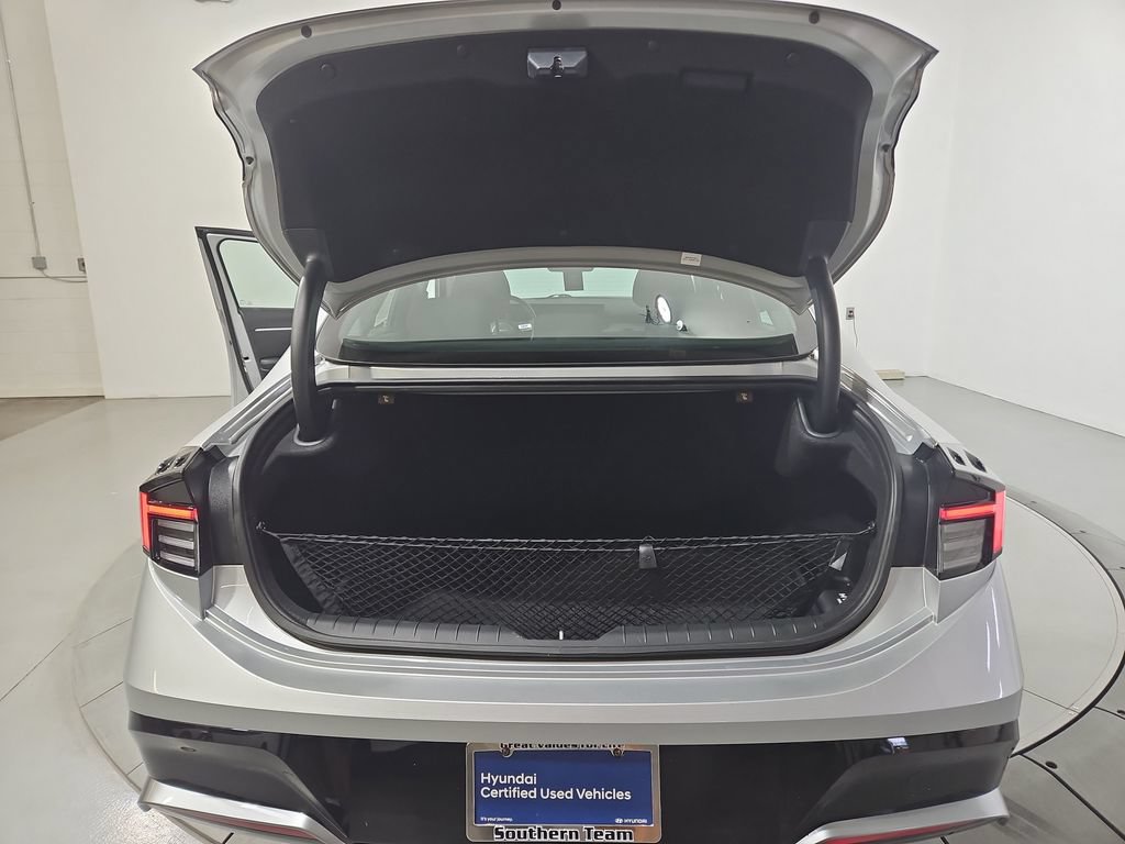 Certified 2025 Hyundai Sonata SEL AWD/4WD image 23