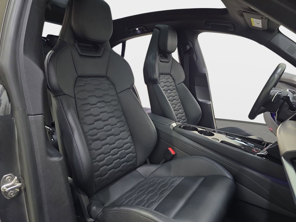 Used 2023 Audi e-tron GT Premium Plus w/ Performance Package AWD/4WD image 12