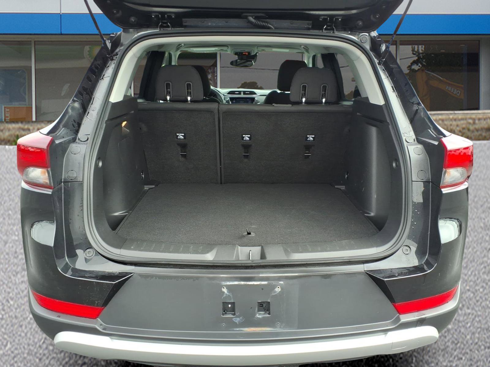 Certified 2023 Chevrolet TrailBlazer LT w/ Convenience Package image 5