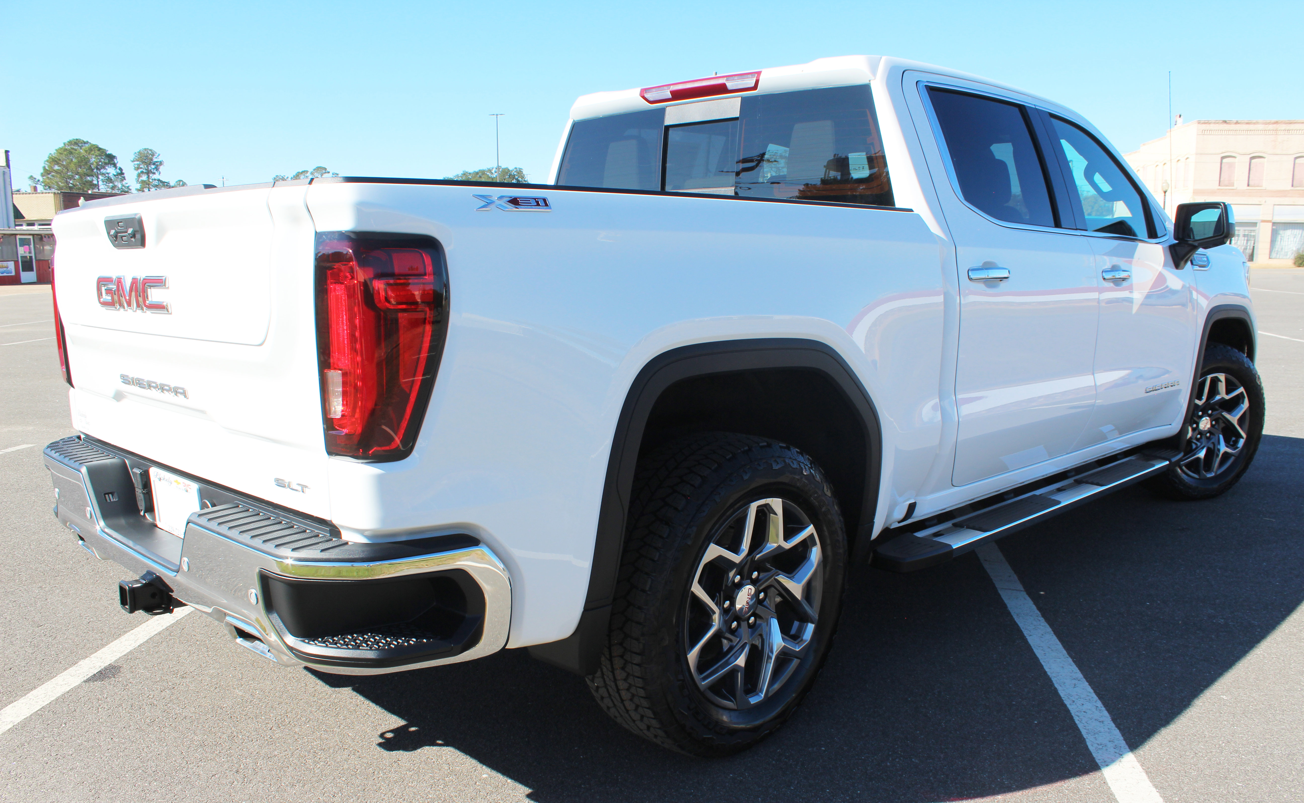 New 2026 GMC Sierra 1500 SLT image 20