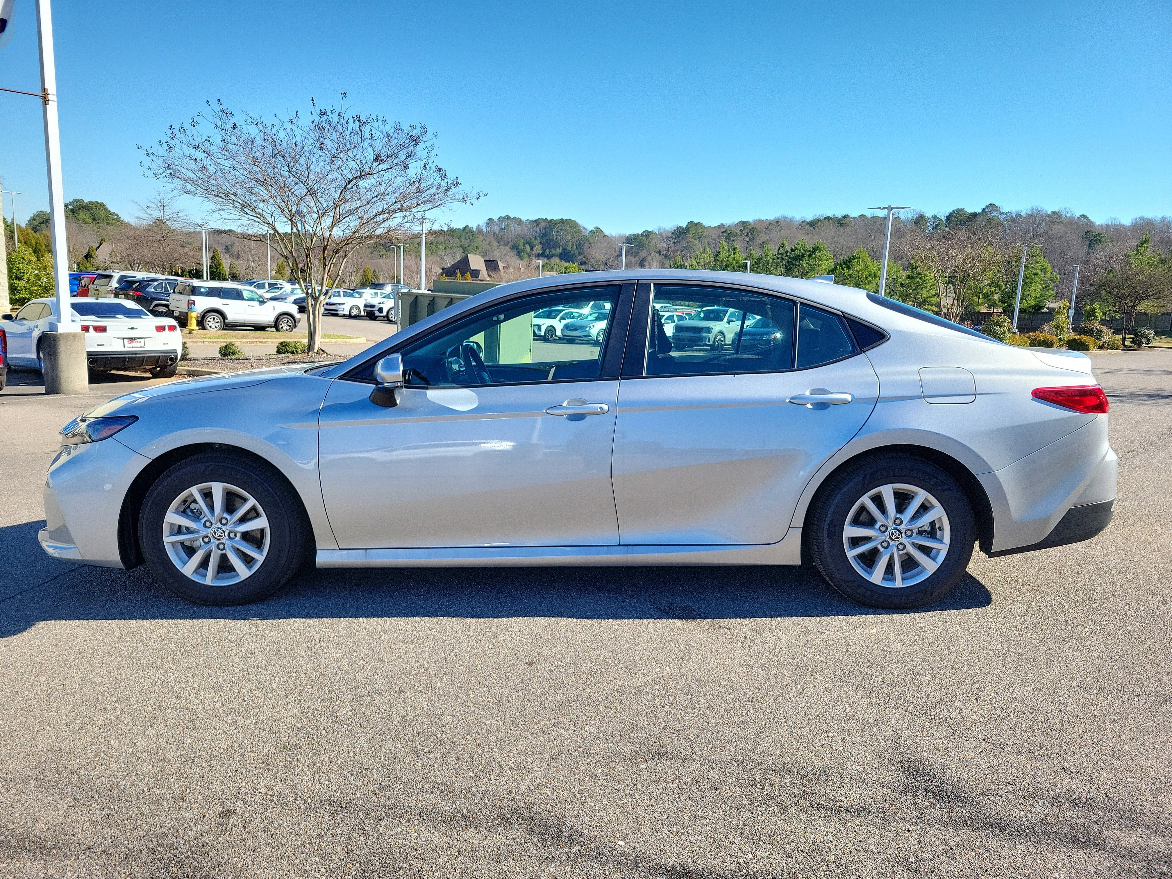 Used 2025 Toyota Camry LE image 24