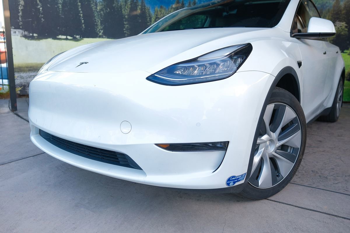 Used 2020 Tesla Model Y Long Range AWD/4WD image 7
