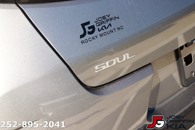 Certified 2024 Kia Soul LX w/ LX Technology Package FWD image 10