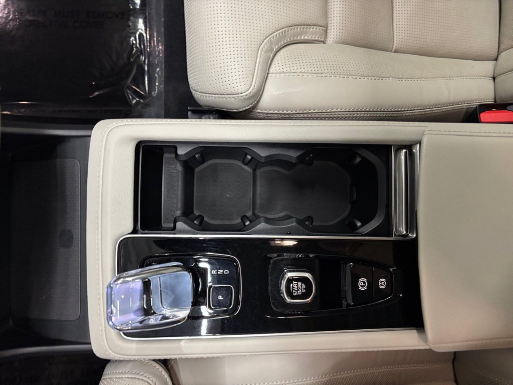 Certified 2026 Volvo XC90 B6 Ultra AWD/4WD image 25