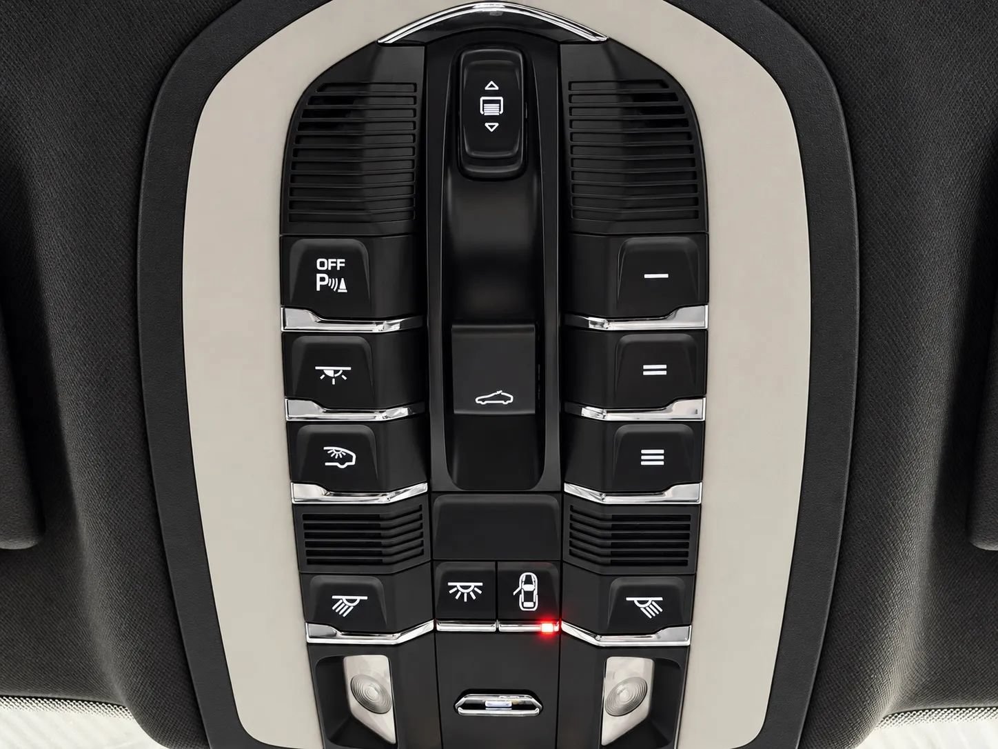 Used 2021 Porsche Macan GTS AWD/4WD image 58