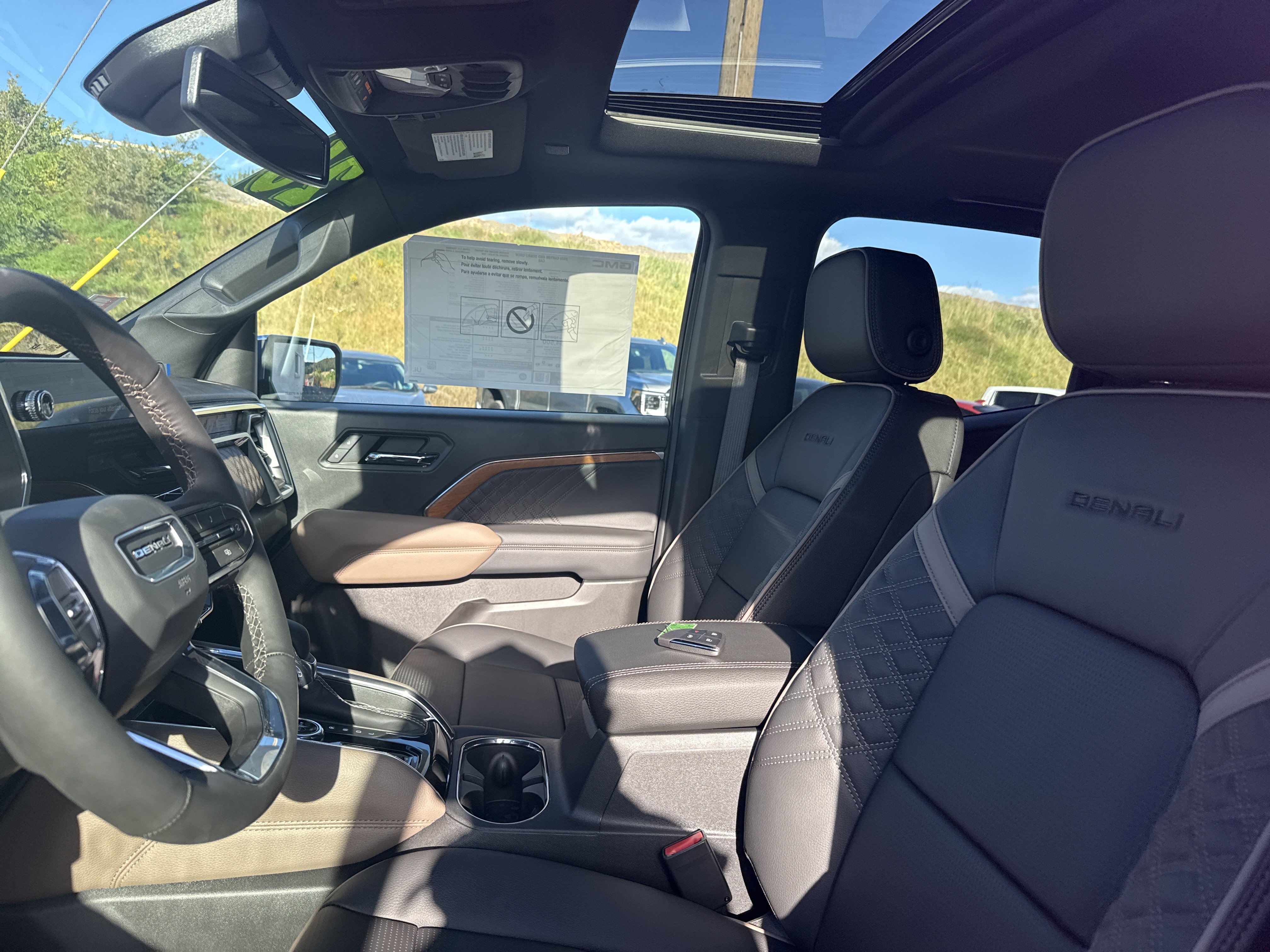 New 2026 GMC Canyon Denali AWD/4WD image 11