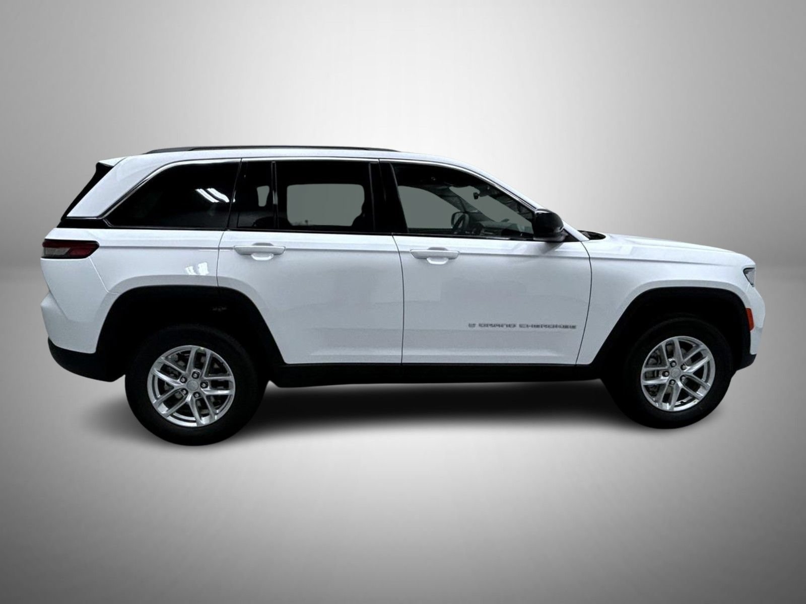 New 2026 Jeep Grand Cherokee Laredo AWD/4WD image 4