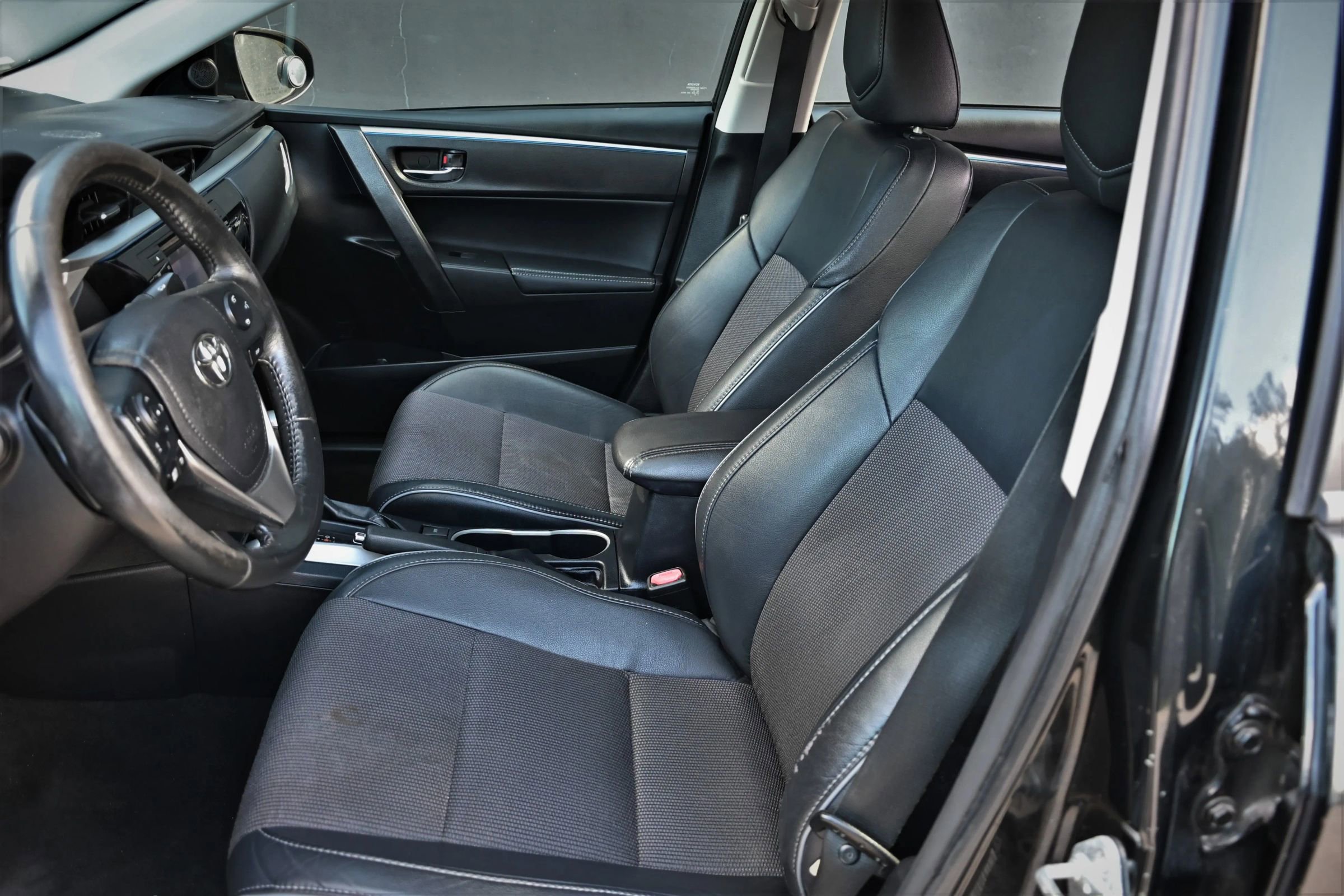 Used 2015 Toyota Corolla S FWD image 15