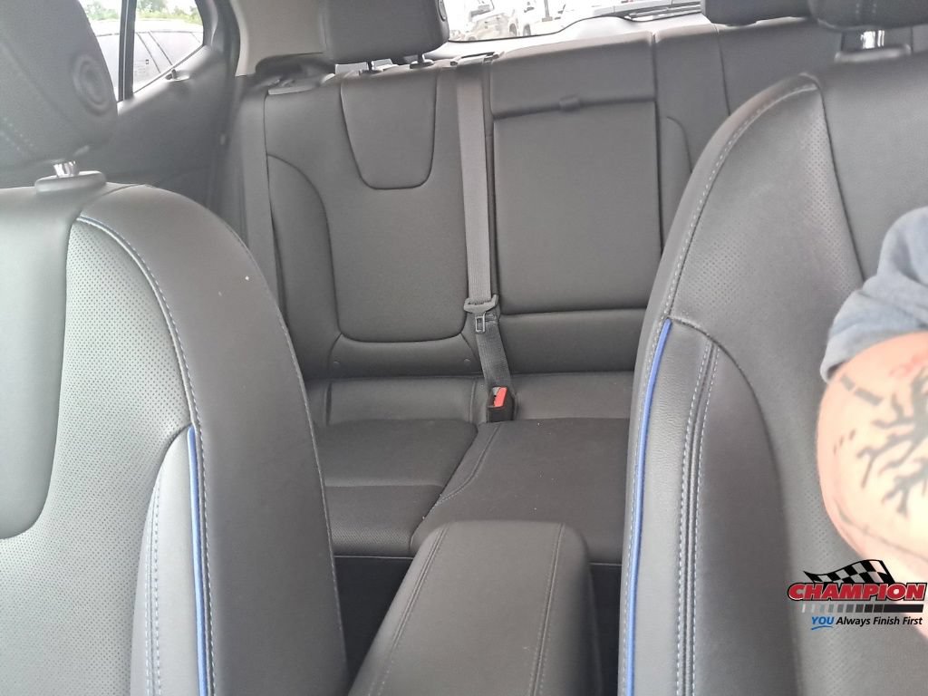 Used 2026 Buick Encore GX Sport Touring w/ Comfort Package FWD image 23