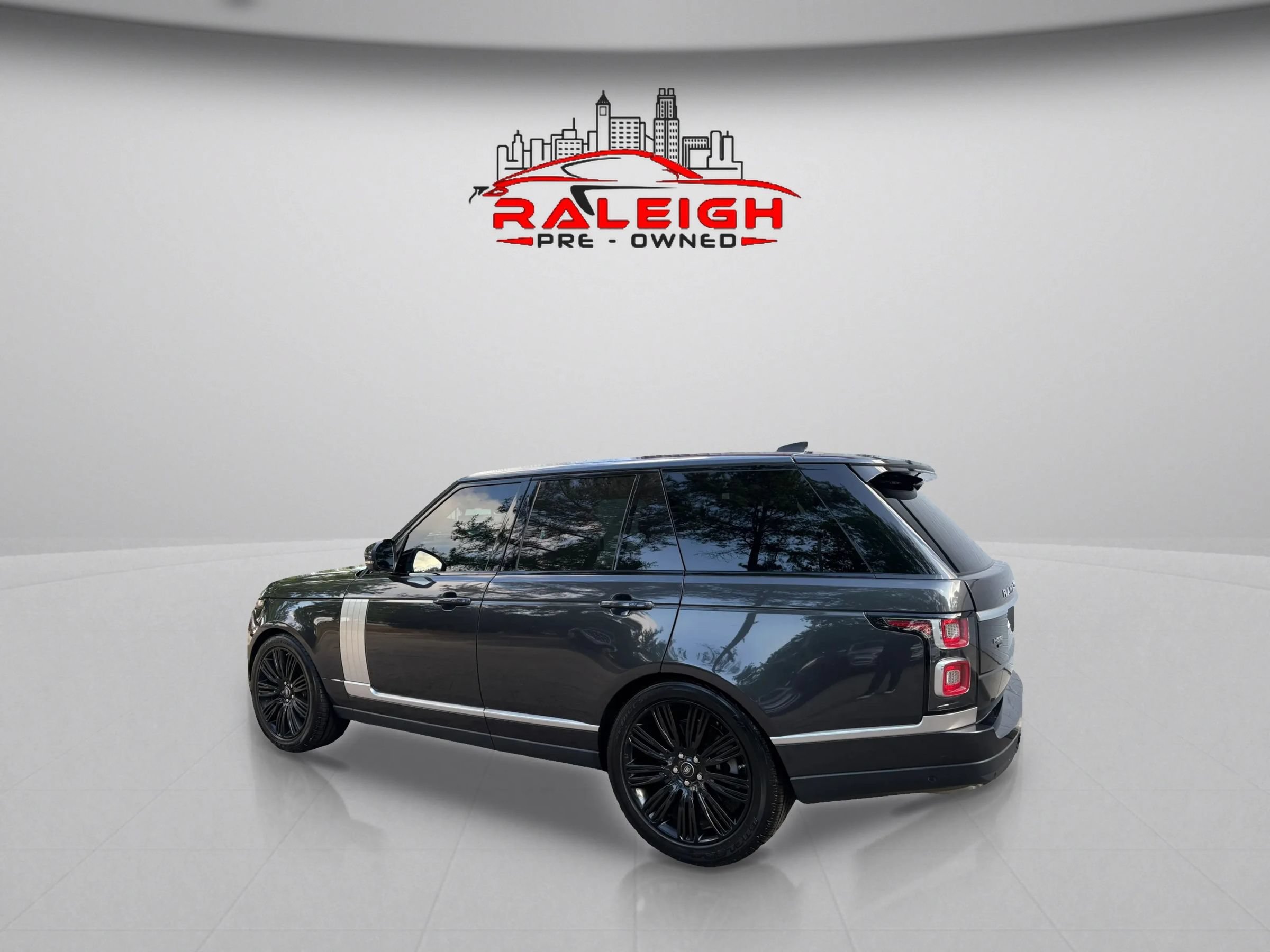 Used 2020 Land Rover Range Rover HSE AWD/4WD image 6