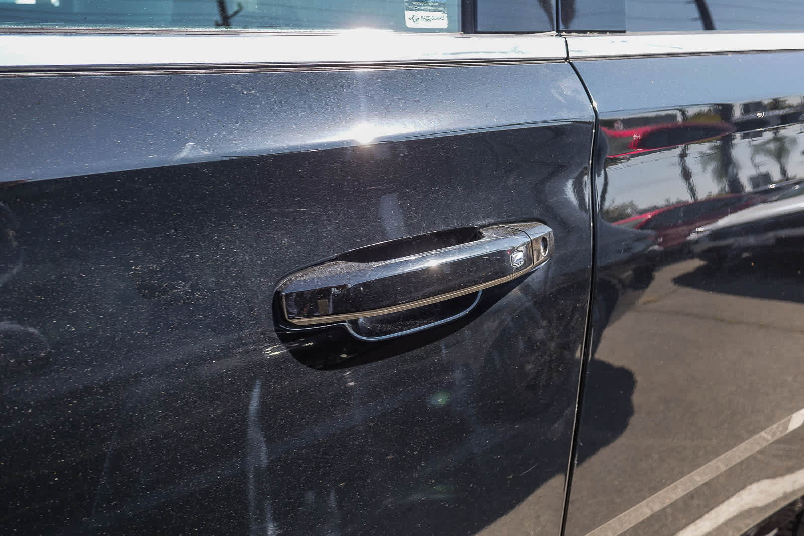 Used 2016 Chevrolet Tahoe LT w/ Luxury Package AWD/4WD image 5