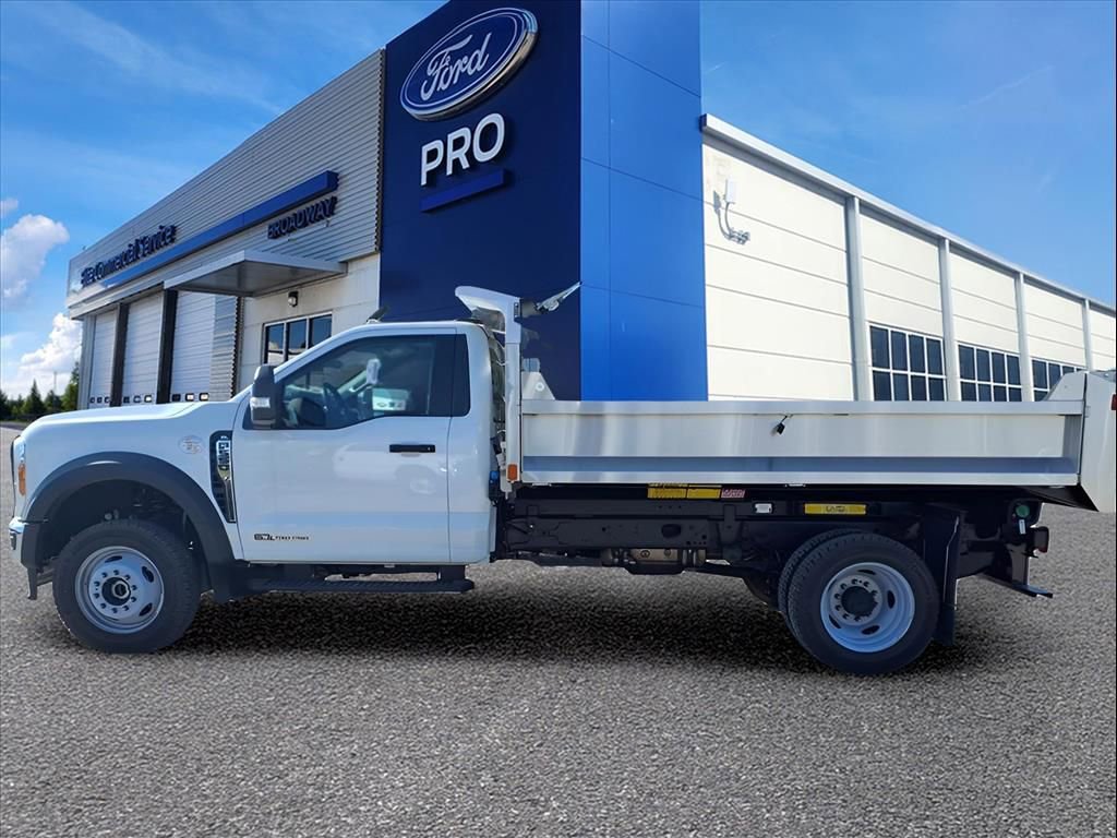 New 2025 Ford F550 4x4 Regular Cab Super Duty image 18