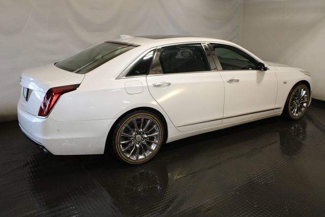 Used 2018 Cadillac CT6 Luxury image 5