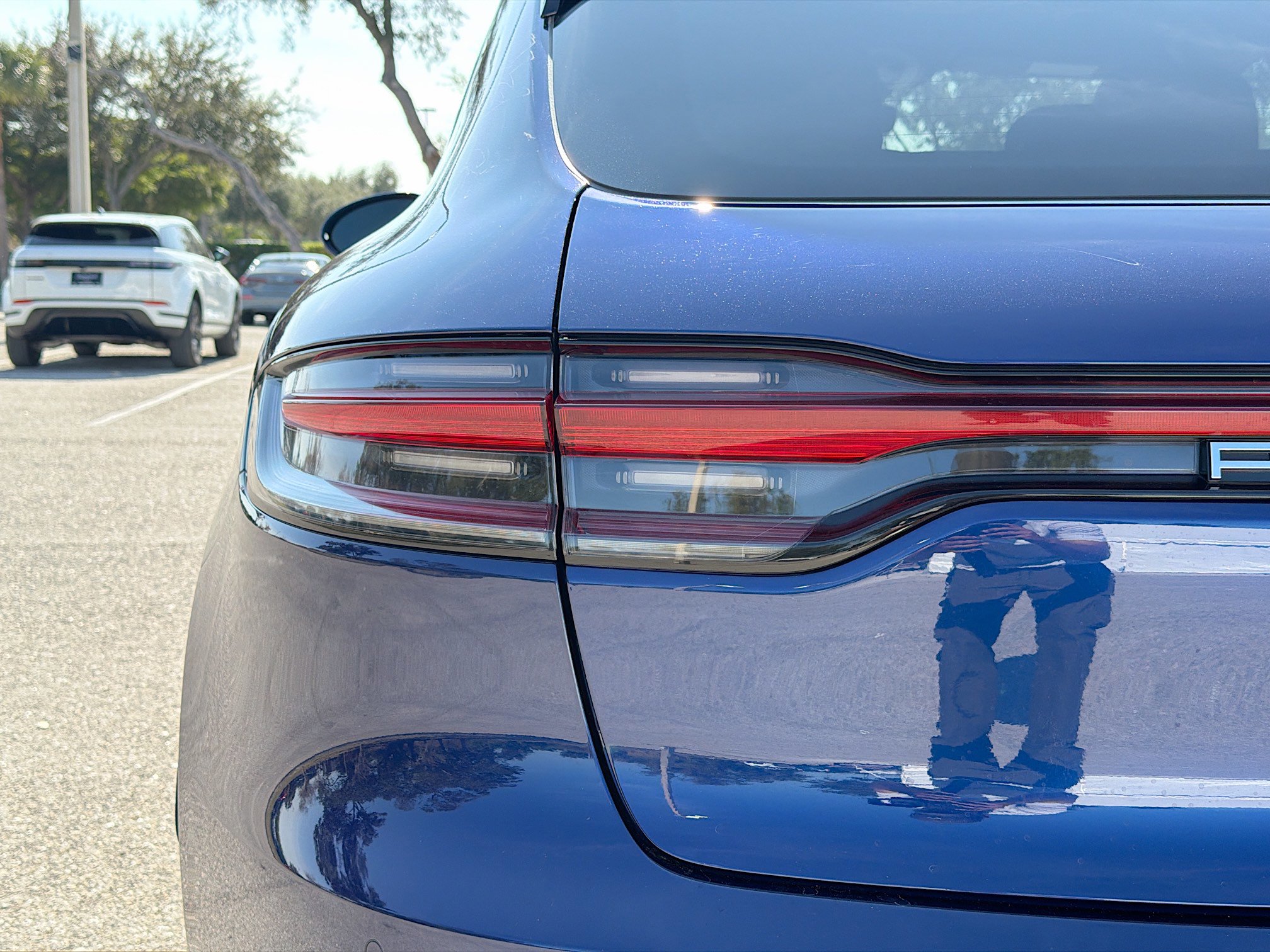 Used 2024 Porsche Macan image 10