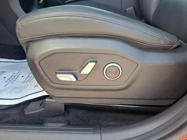 Used 2026 Hyundai Santa Fe SEL AWD/4WD image 14