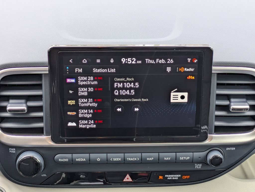 Certified 2025 Hyundai Venue Limited image 17