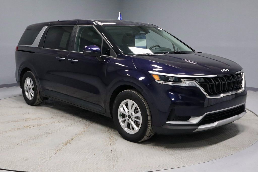 Used 2024 Kia Carnival LX