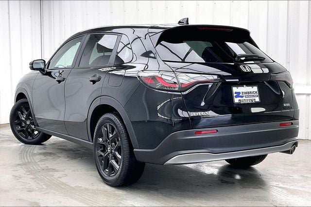 Used 2025 Honda HR-V Sport image 11
