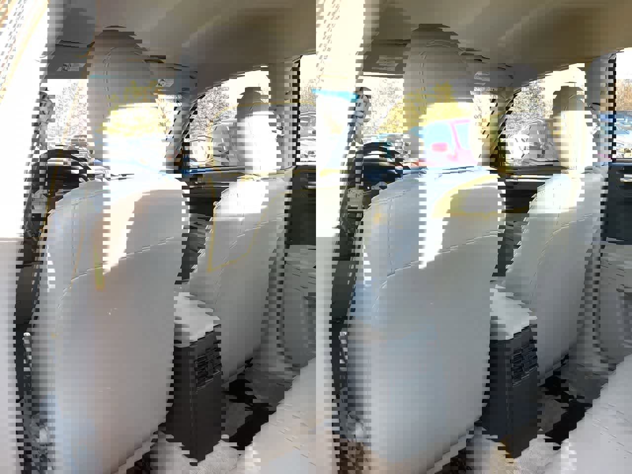 Used 2005 Chrysler 300 Touring image 19