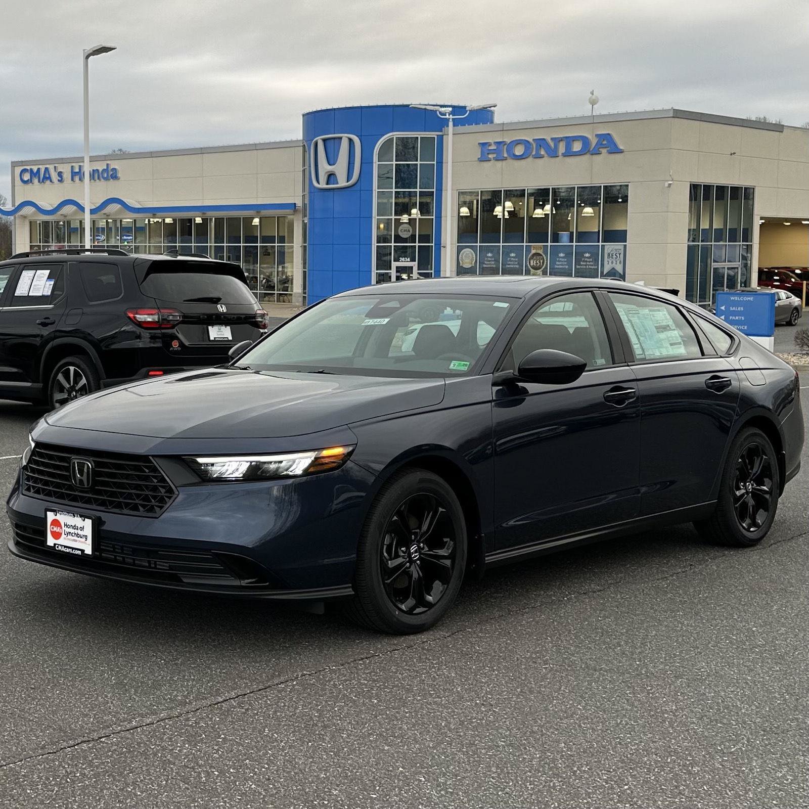 Used 2025 Honda Accord SE image 1