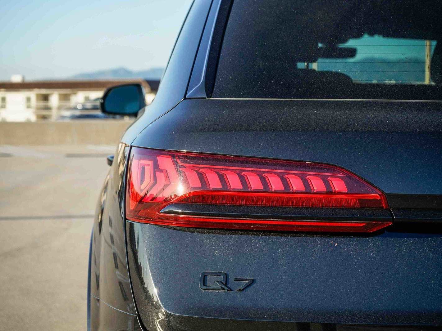 Used 2023 Audi Q7 Premium Plus w/ Premium Plus Package image 9