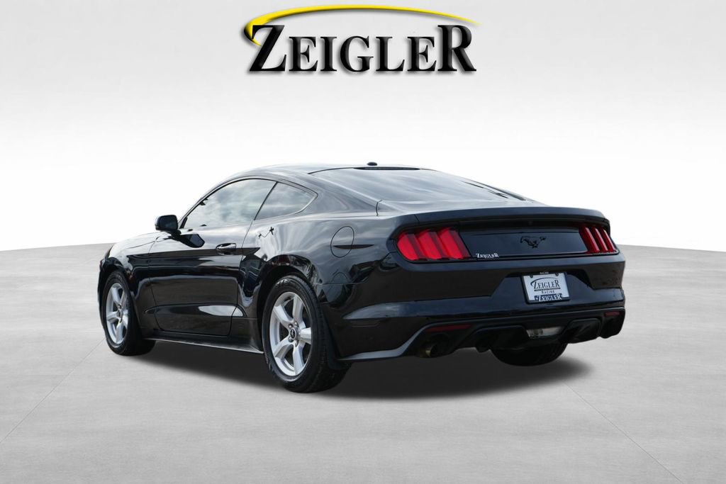 Used 2015 Ford Mustang Premium image 5