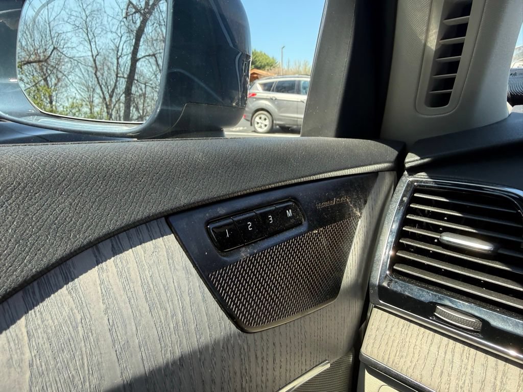 Used 2025 Volvo XC90 B6 Plus w/ Protection Package AWD/4WD image 27