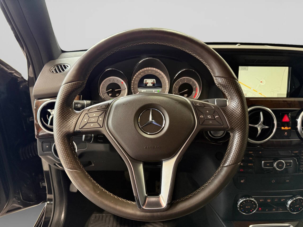 Used 2015 Mercedes-Benz GLK 350 GLK 350 4MATIC AWD 4dr SUV image 13