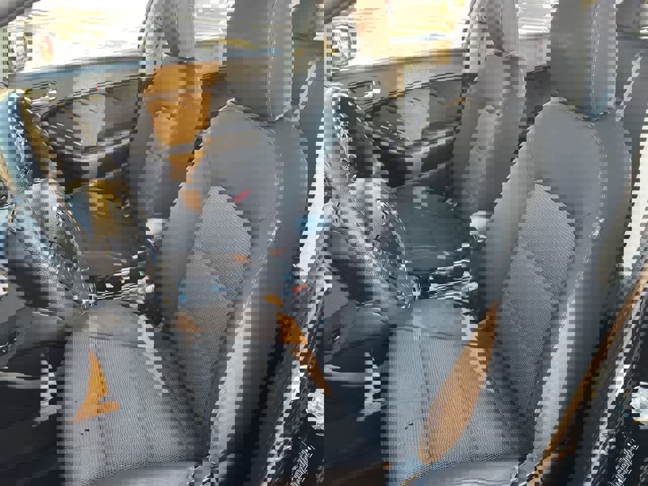 Used 2017 Kia Forte LX image 12