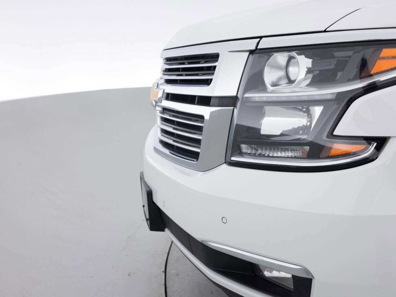 Used 2015 Chevrolet Suburban LTZ image 15