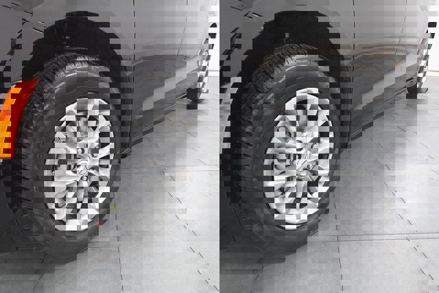 New 2026 Chrysler Pacifica Select image 31