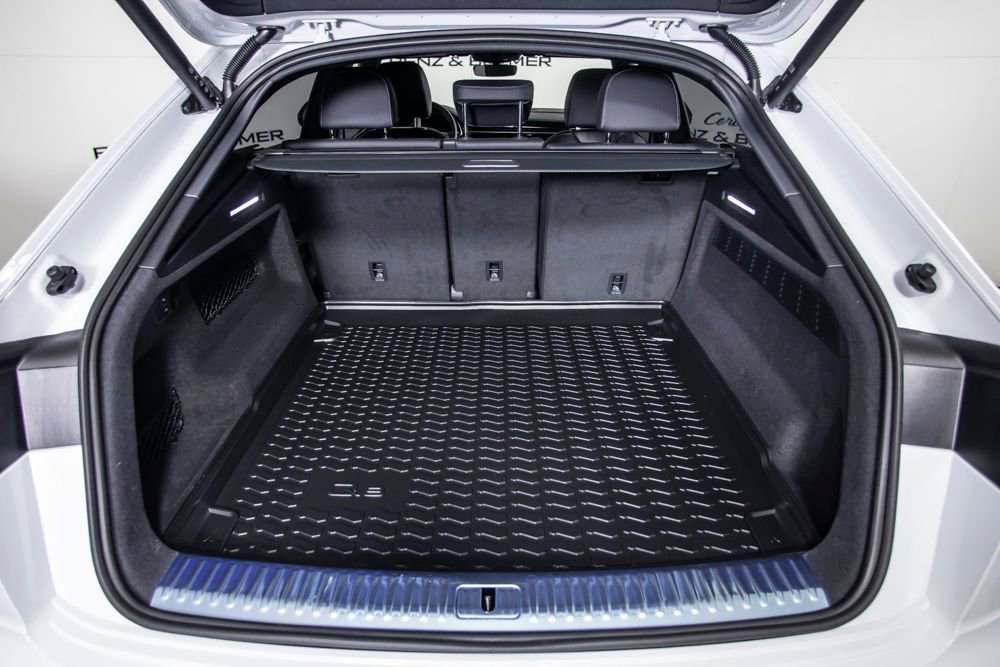 Used 2026 Audi Q8 Premium Plus AWD/4WD image 9