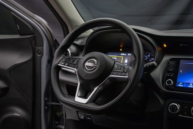 Used 2023 Nissan Kicks SV image 14