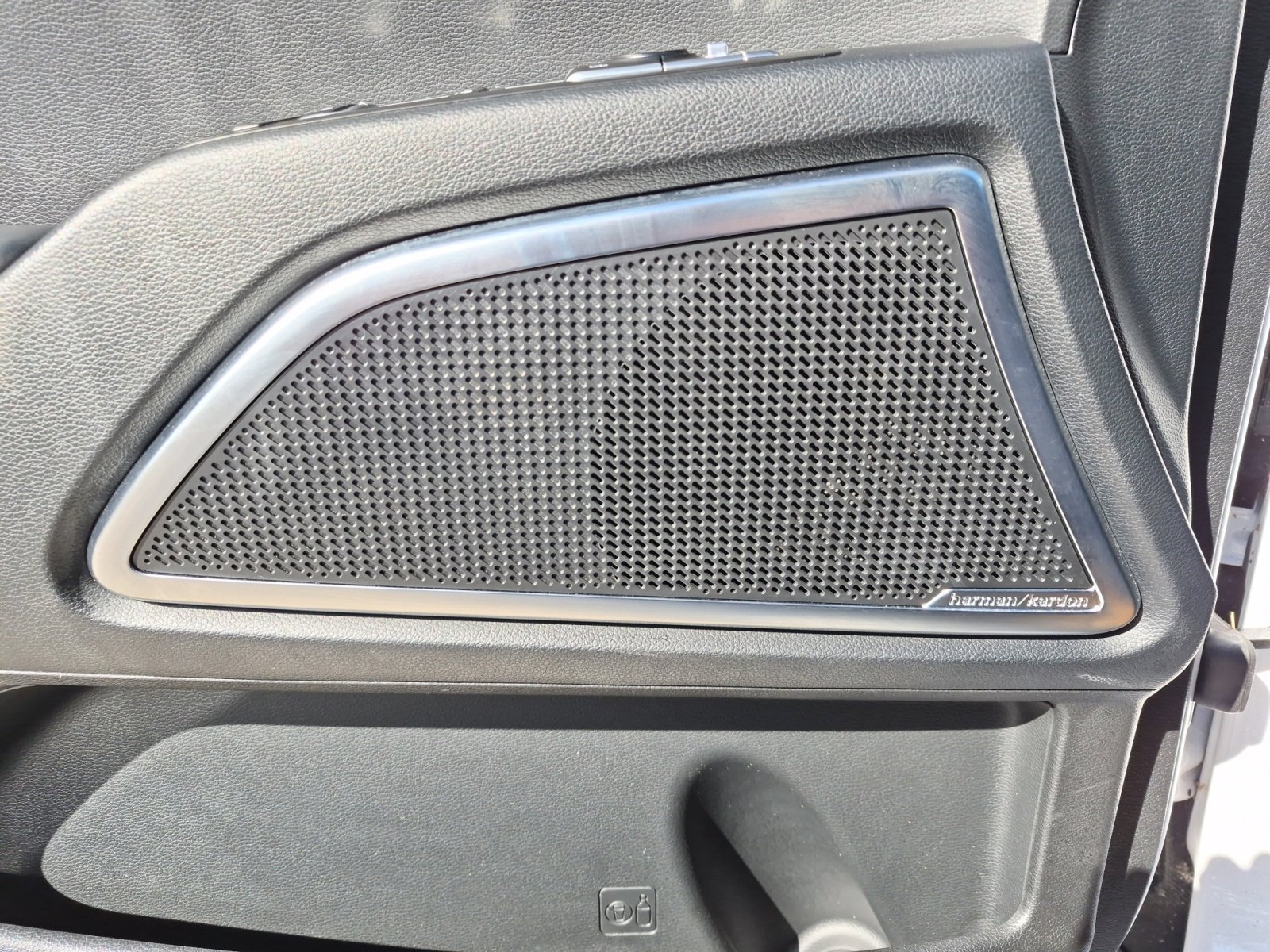 Used 2024 Kia Telluride SX Prestige X-Pro image 28