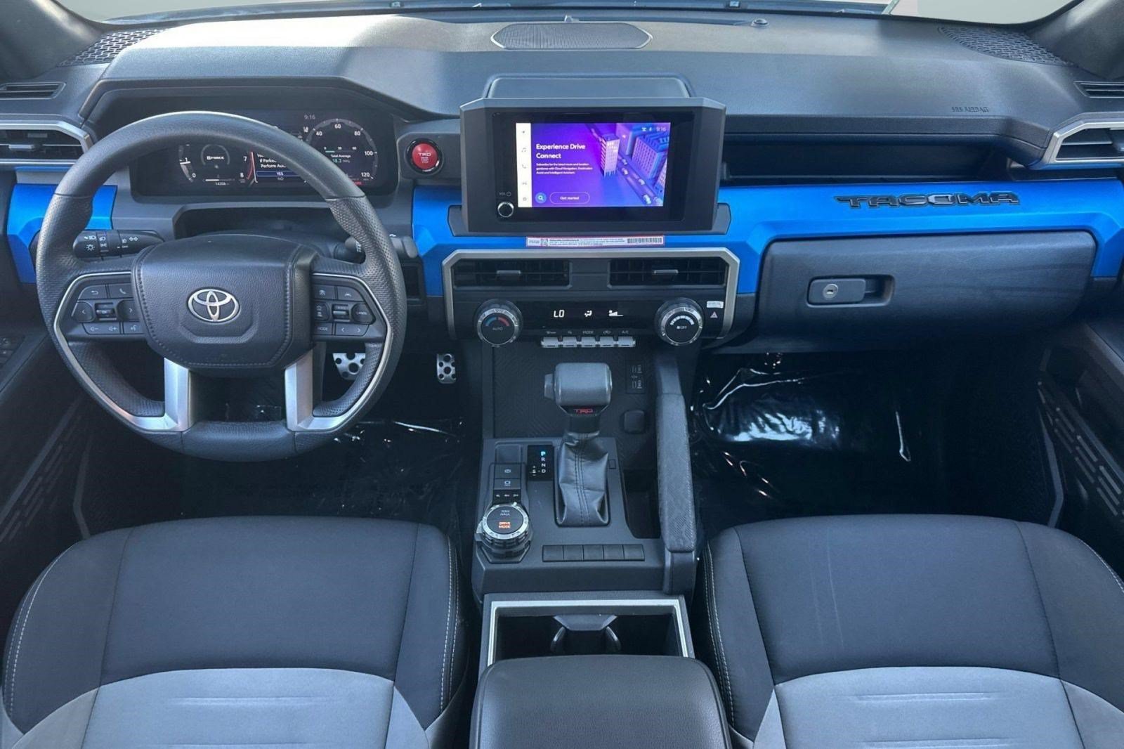 Used 2025 Toyota Tacoma TRD Sport AWD/4WD image 16